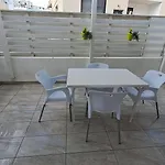 Holiday home Dream House Steps From The Sea & Free Parking *