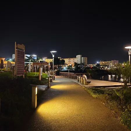 Dream House Steps From The Sea & Free Parking Casa de Férias *