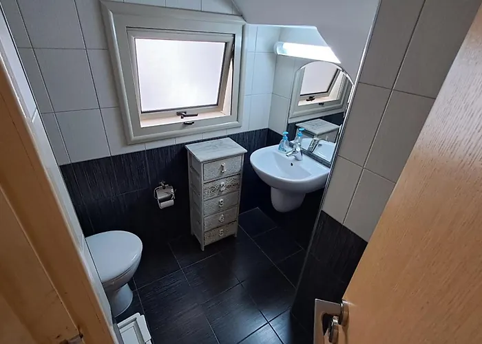 Dream House Steps From The Sea & Free Parking Prázdninový dům Protaras