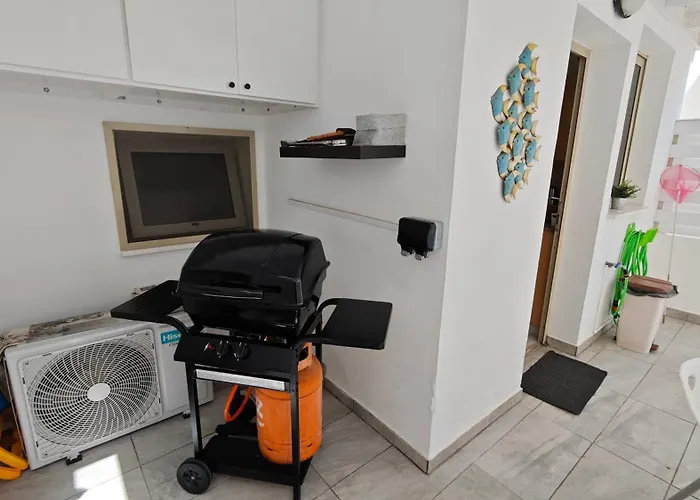 Prázdninový dům Dream House Steps From The Sea & Free Parking *