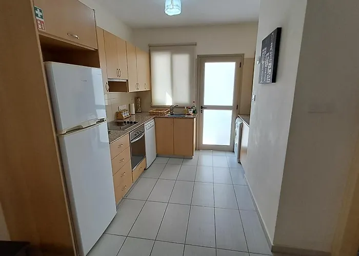 Dream House Steps From The Sea & Free Parking Hébergement de vacances Protaras