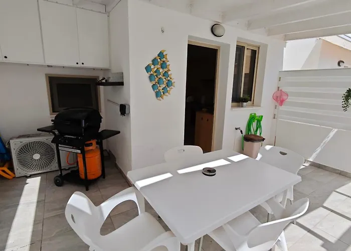 Dream House Steps From The Sea & Free Parking *